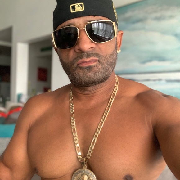 Meet your Posher, PIRATE🏴☠️ - Picture 2 of 2